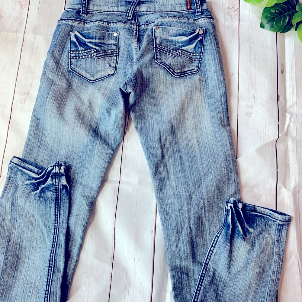 Distressed Denim Jeans - Picture 2 of 6